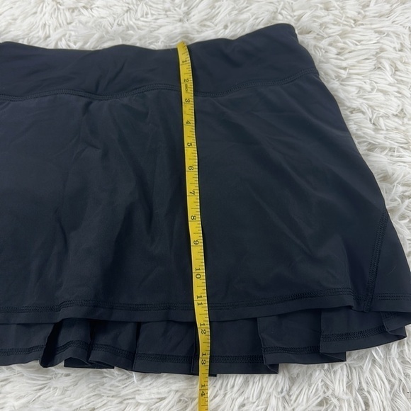 Lululemon Run: Pace Setter Skirt Black - Picture 2 of 8